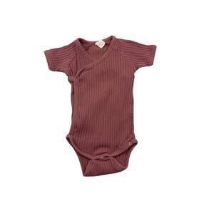 Kate Quinn Organics Ribbed Side Snap Bodysuit